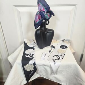 Chanel Women's Black and White Silk Scarf